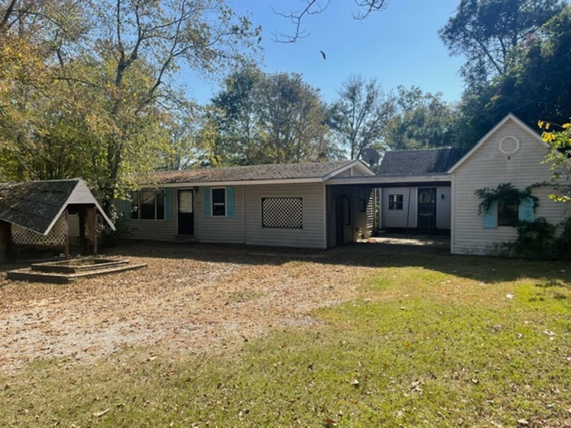 Primary Photo - Renovated 3 Bedroom 1.5 Bath Home for Rent!