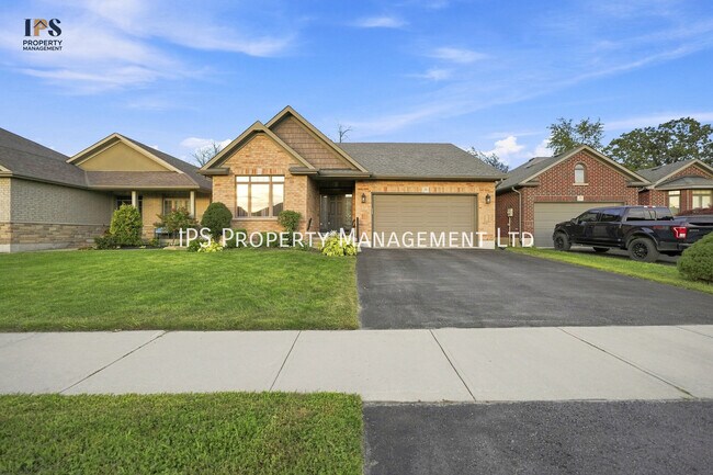 Building Photo - 51 Hanover Ct