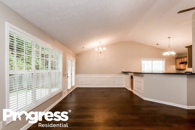 Foto del edificio - 145 N Square Ln