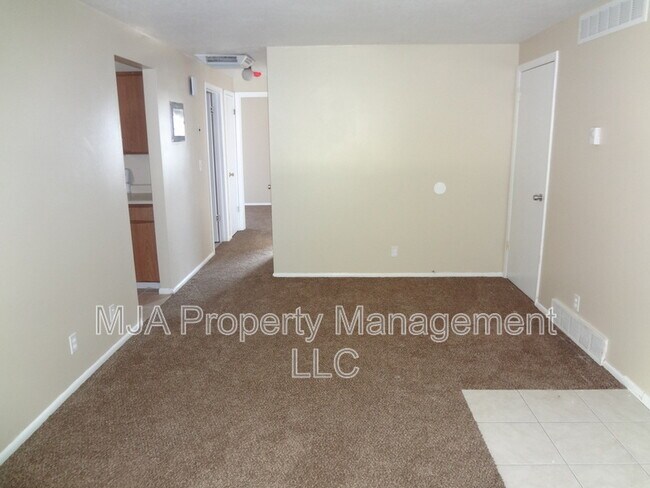 Photo - 4642 S Arlington Park Dr Apartment