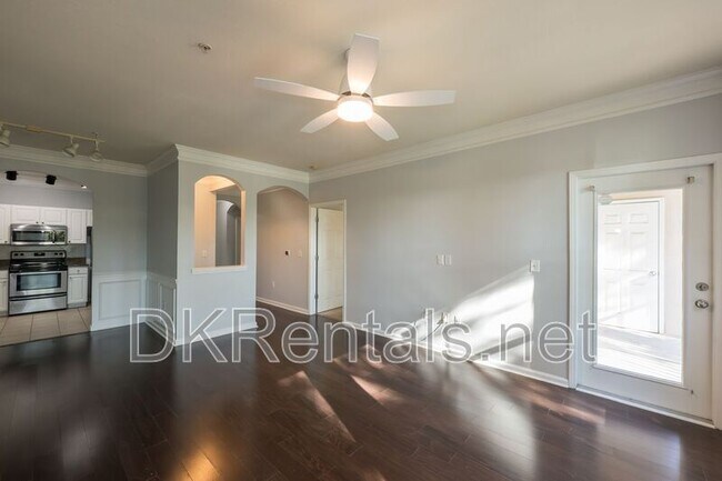 Building Photo - 1850 Cotillion Dr
