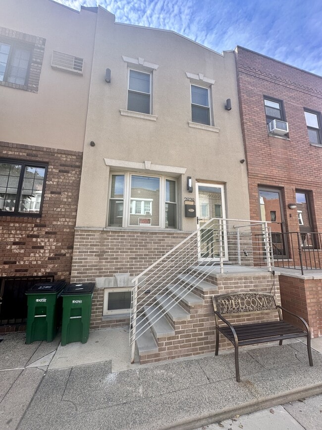 Building Photo - 2828 S 12th St