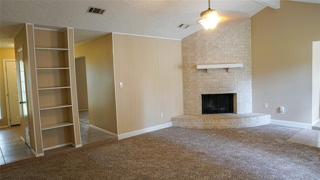 Building Photo - 5503 Ashgate Dr