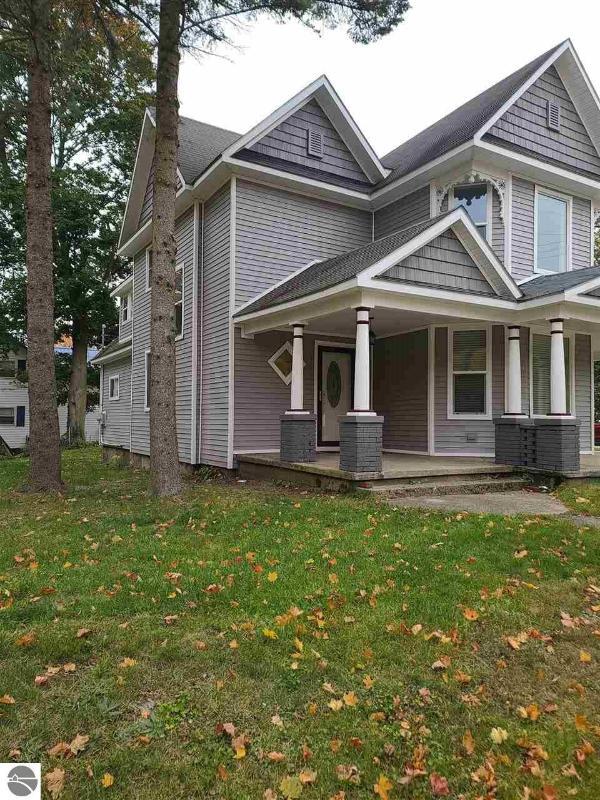 Building Photo - 258 Marble St