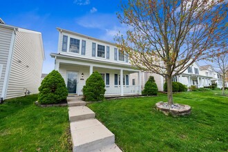 Building Photo - 4035 Redroyal Ave