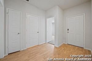 Building Photo - 465 Payton Dr