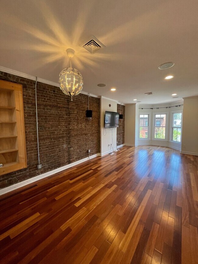 Foto del edificio - 107 Liberty St.