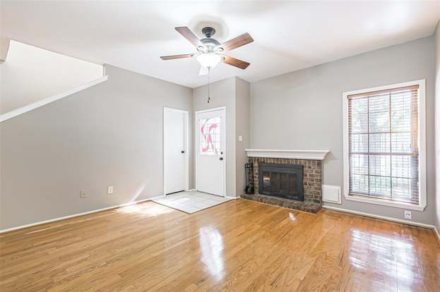 Foto del edificio - 2115 Waugh Dr