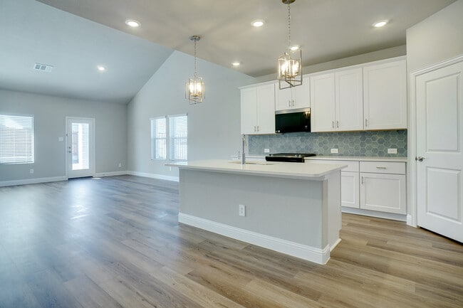 Building Photo - 5812 Marvel Dr