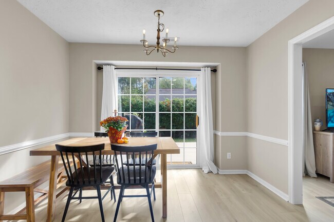 Foto del edificio - 3006 Guilford Ct