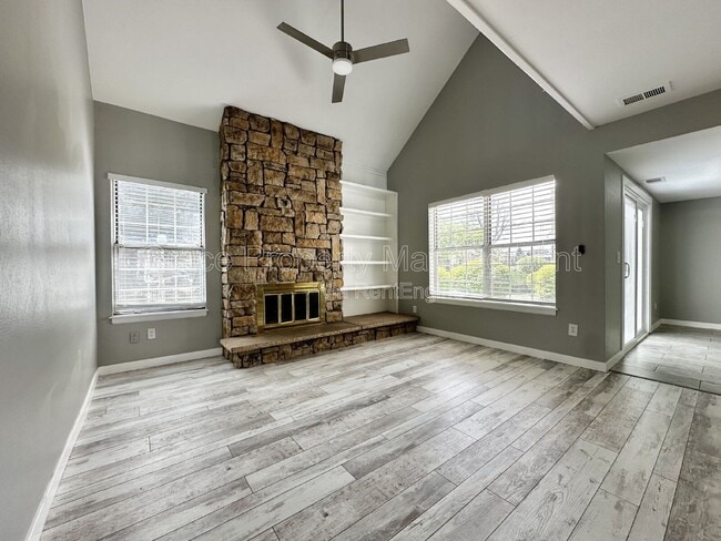 Building Photo - 13274 E Asbury Dr