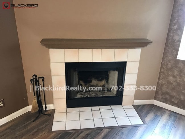 Building Photo - 1575 W Warm Springs Rd