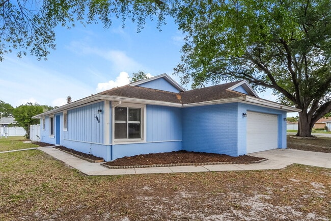 Building Photo - 1448 La Paloma Cir