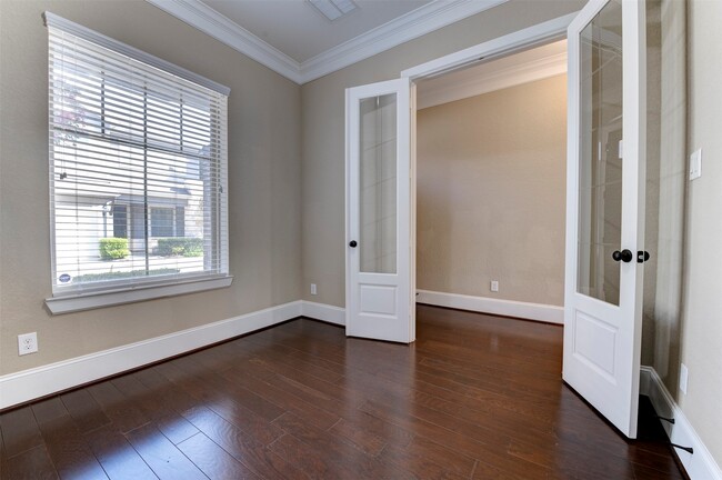 Building Photo - 8825 Ashbloom Ln