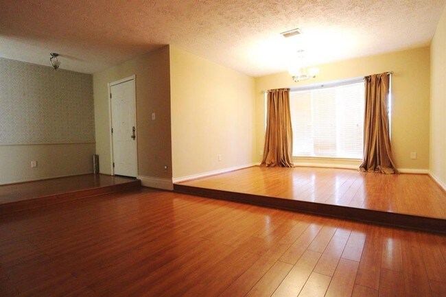Building Photo - 7022 Pyron Way