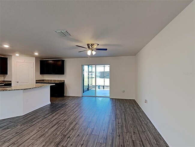 Building Photo - 424 Ohio Ln