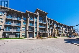 Building Photo - 35 Southshore Cres