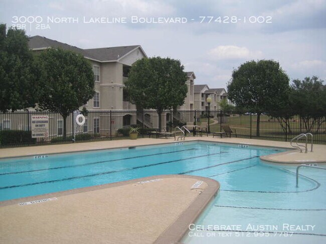 Building Photo - LakeLine Apartments