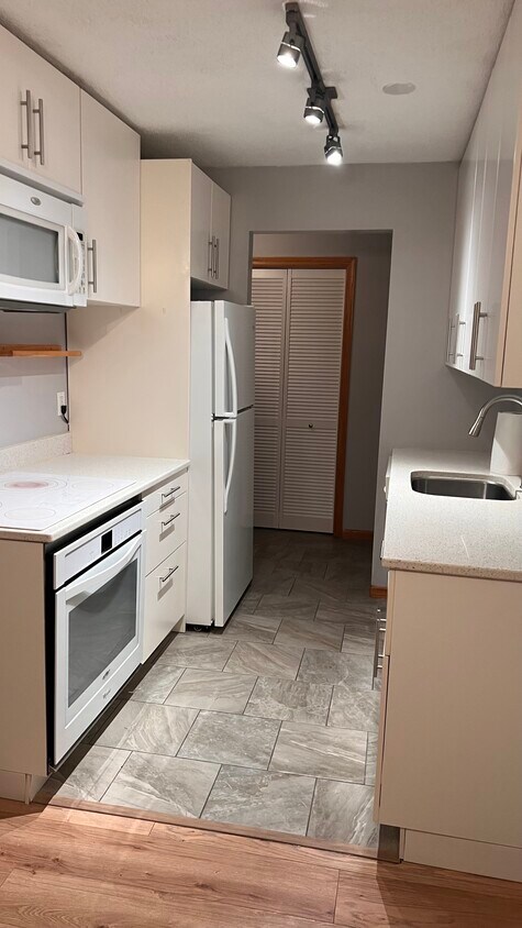 Foto principal - 924 Westbrooke Way