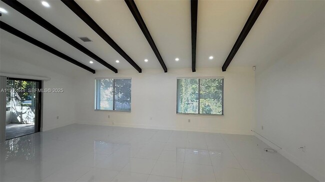 Photo - 17010 SW 93rd Ave House