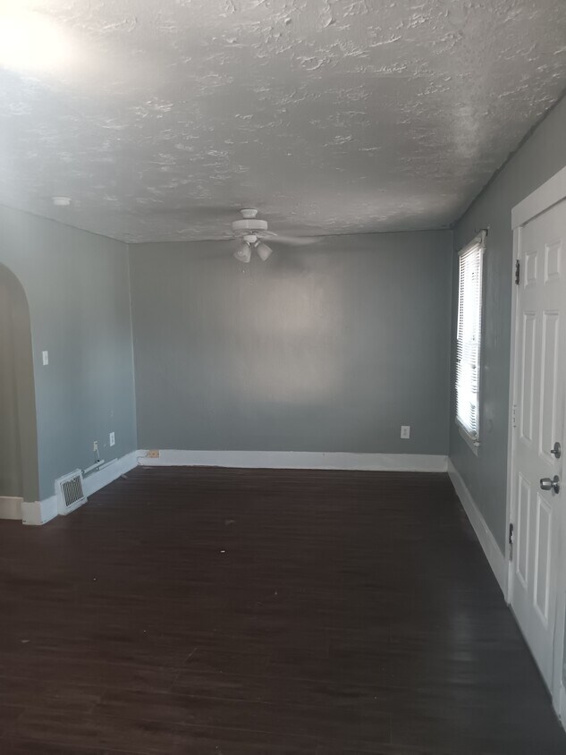 Foto principal - 714 E Oak St