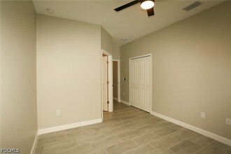 Building Photo - 11380 Canopy Loop