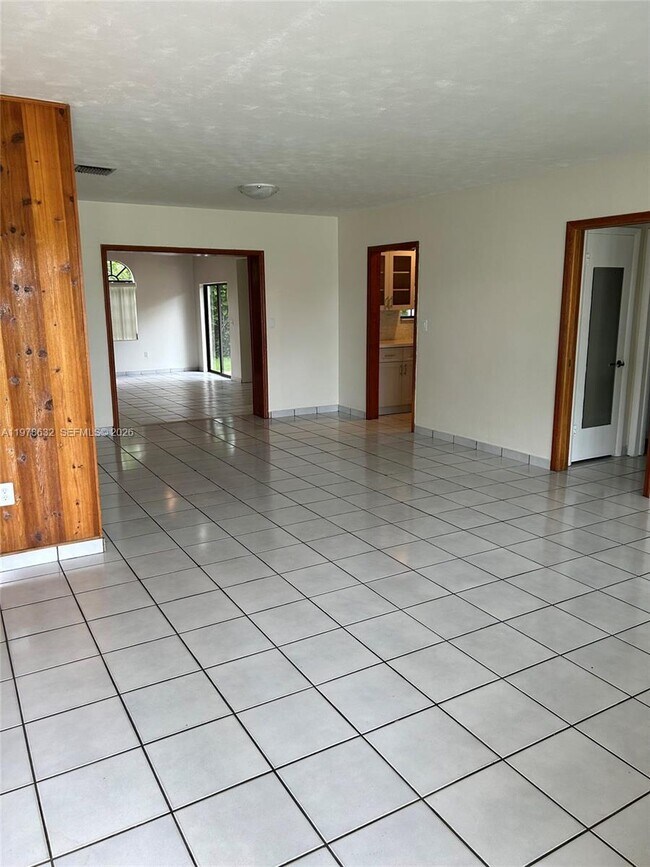 Foto del edificio - 5001 SW 90th Ct