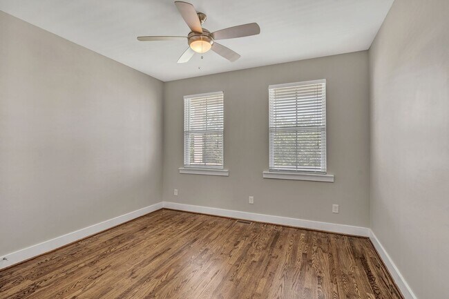 Foto del edificio - 4 BR with amenities in The Nations~