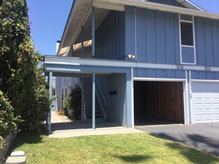 Primary Photo - Beautiful 2 bedroom duplex near the beach!
