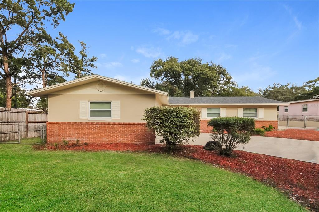 Foto principal - 3423 Silverwood Dr