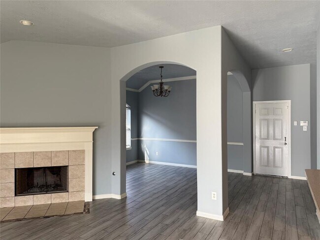 Foto del edificio - 7307 Slippery Elm Ln