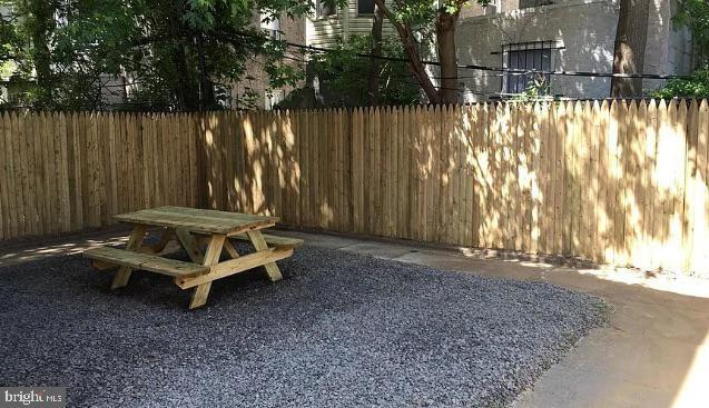 Foto del edificio - 1530 N 17th St