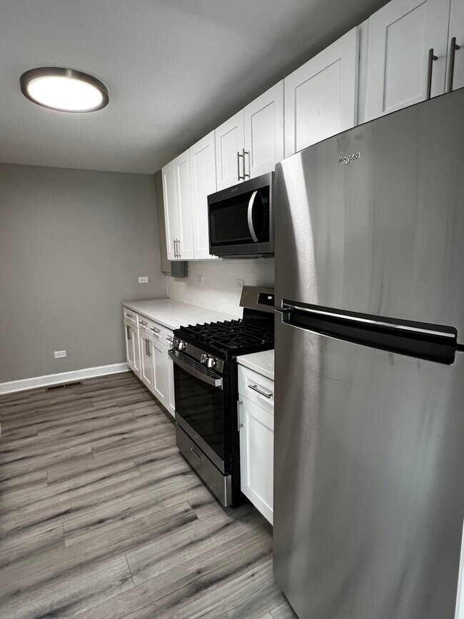 Foto del edificio - 17319 Chicago Ave