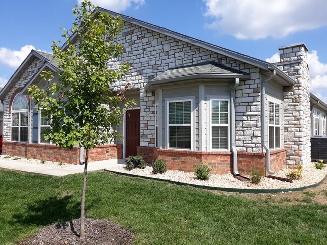 Building Photo - 136 R. de Villas Cir