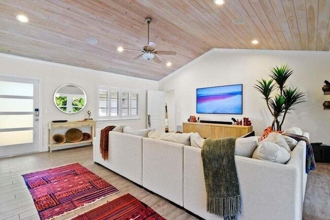 Photo - 221 NW 18th St House