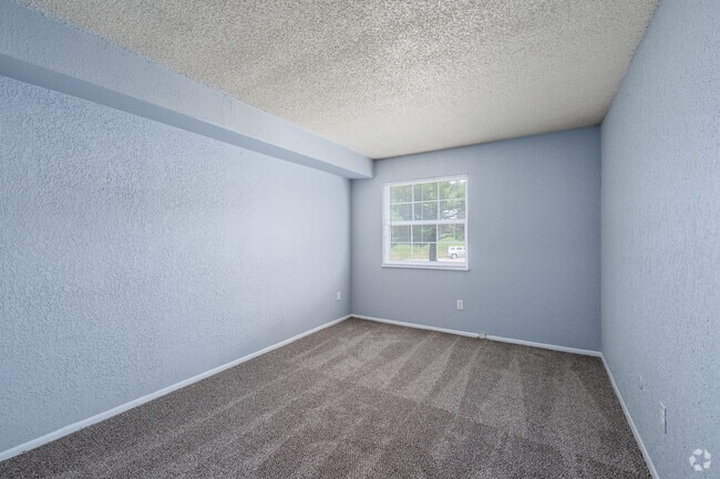 2BR, 1BA - 925SF - First Bedroom - Clear View
