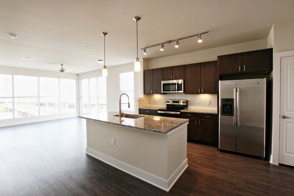 Foto principal - 1520 N Memorial Way