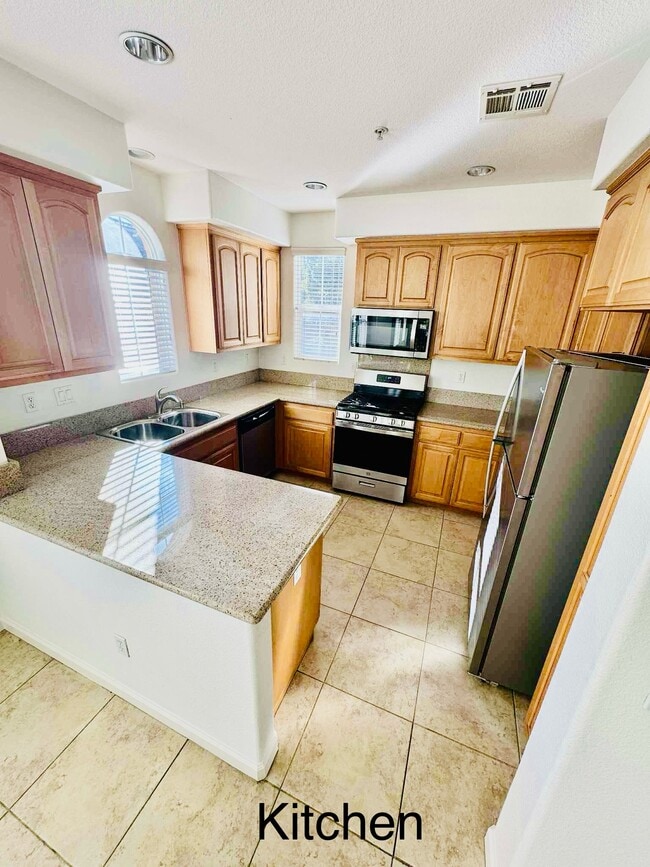 Foto del edificio - 205 Parc Place Dr