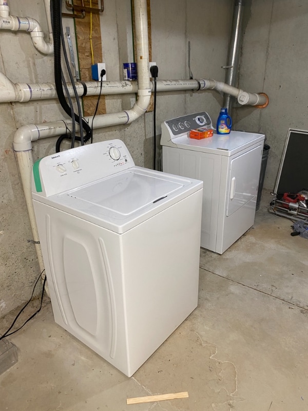 Building Photo - 729 Evans St