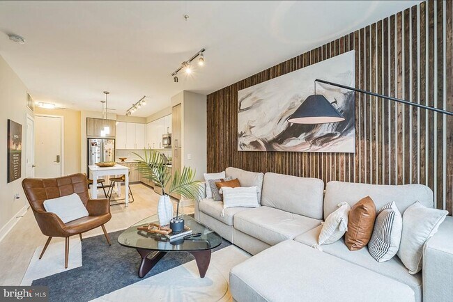 Foto del edificio - 145 Riverhaven Dr