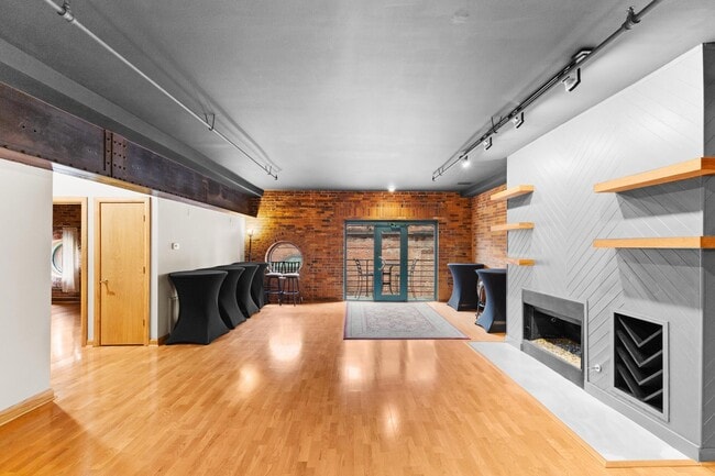 Foto del edificio - 55 W Livingston Ave
