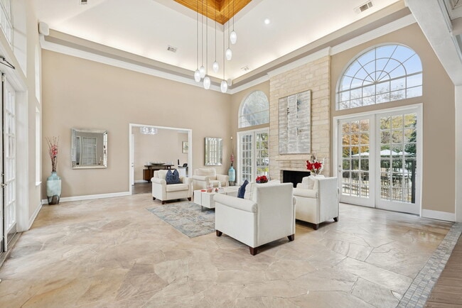 Building Photo - Museo and Channings Mark