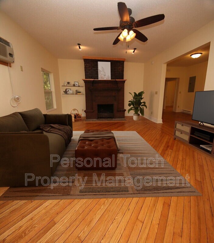 Foto principal - 411 4th Ave S