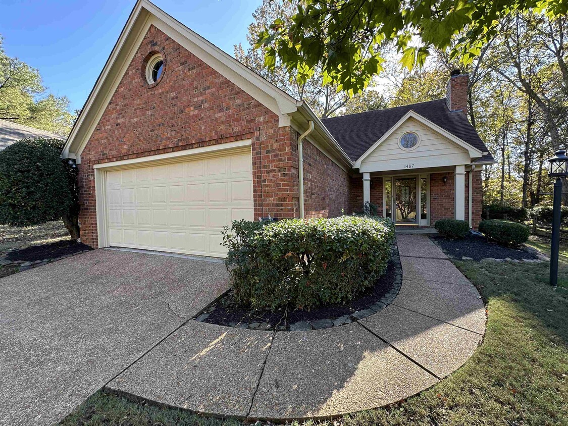 Foto principal - 1487 Wood Trail Cir