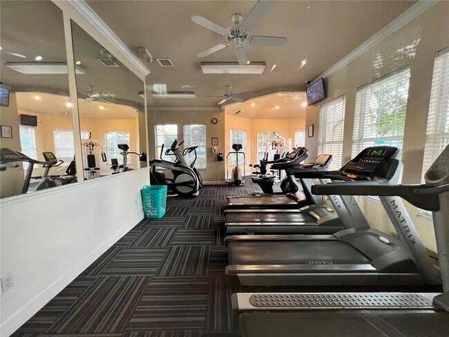 Building Photo - 8169 Fan Palm Way