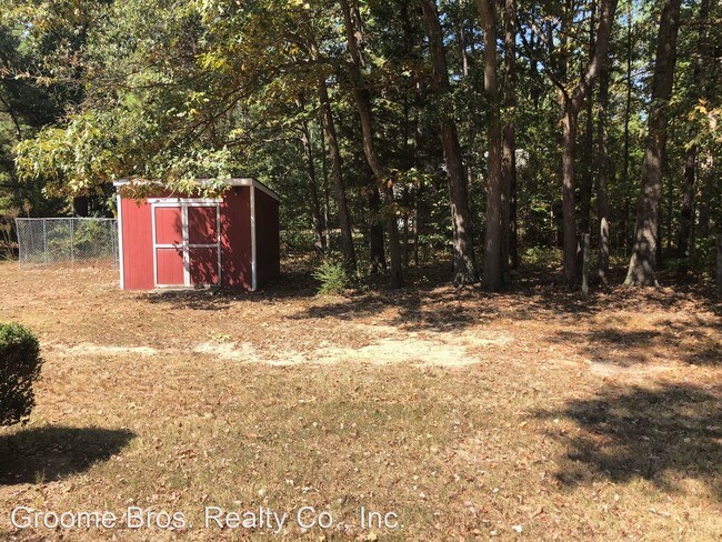Building Photo - 2 br, 1 bath House - 2262 Mill Road