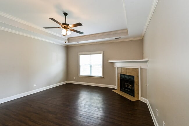 Building Photo - 3024 Magnolia Dr