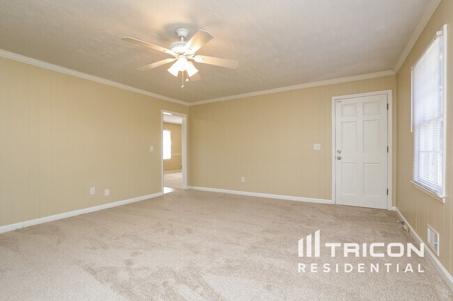 Building Photo - 6471 Chickasaw Dr