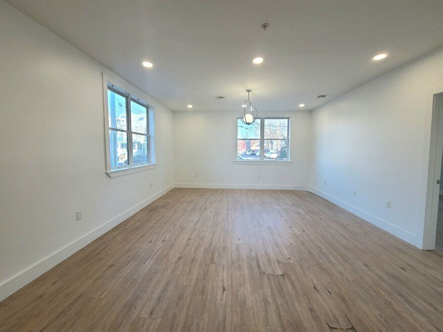 205 Mt Vernon Ave
