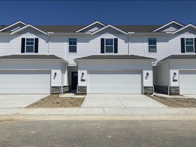 Building Photo - 6296 Marinelli Dr S